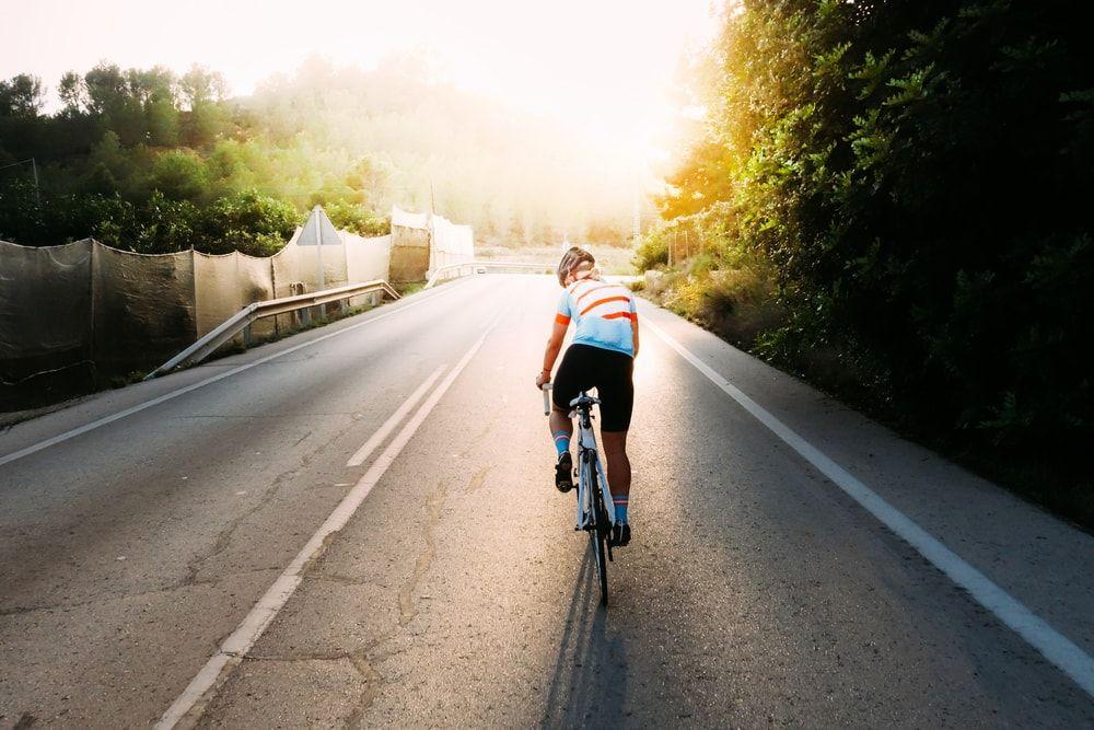 Cycling Alone or With a Group: What Every Rider Should Know