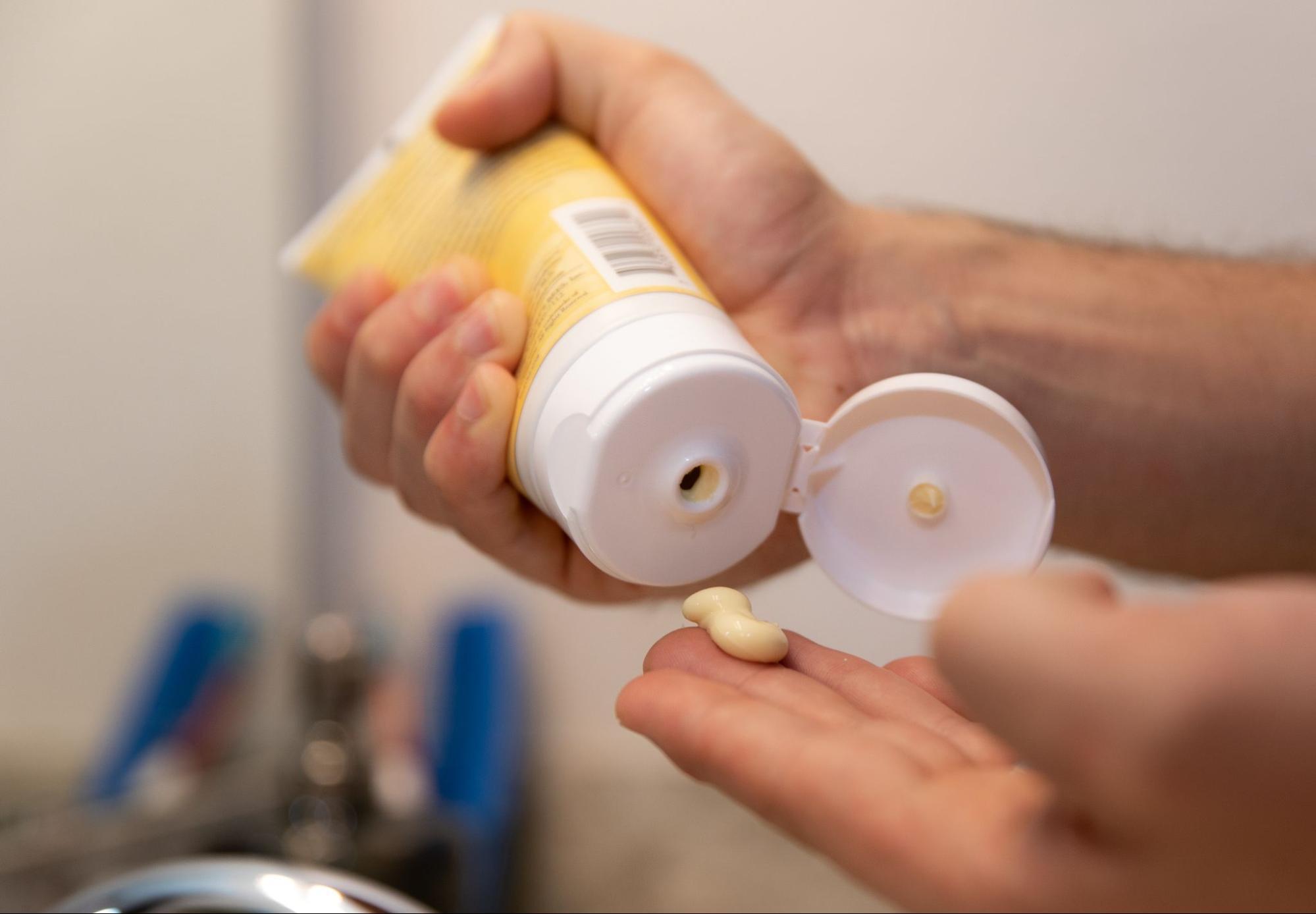 HOW TO APPLY CHAMOIS CREAM CORRECTLY