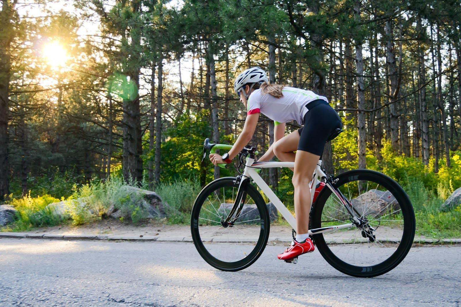 Light training in cycling: What it is, when to use it, and why it matters