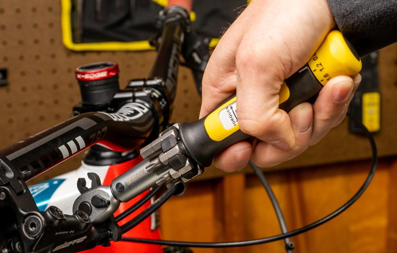 Best premium bike torque wrench set: Pedro's Demi Torque Wrench II