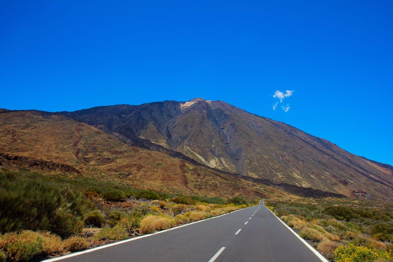 Cycle around the iconic Mt Teide on ROUVY