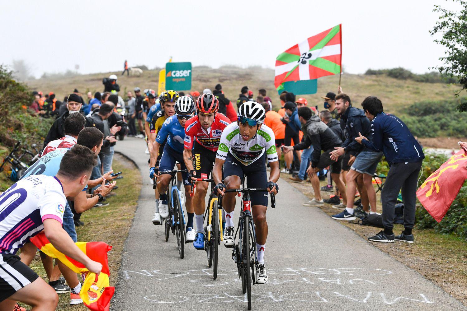 Spectators cheering on their fans on a climb in La Vuelta
