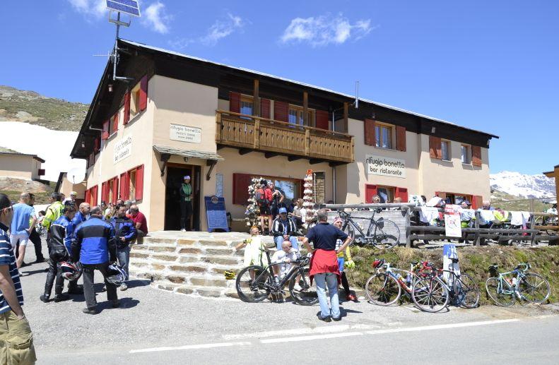 RIFUGIO BONETTA (PASSO GAVIA)