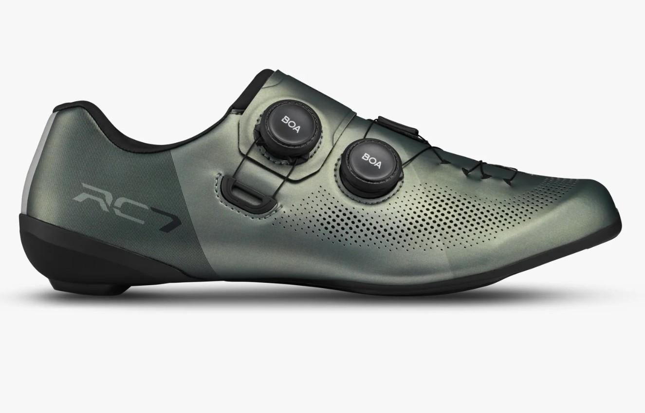 Best value road cycling shoe: Shimano RC703