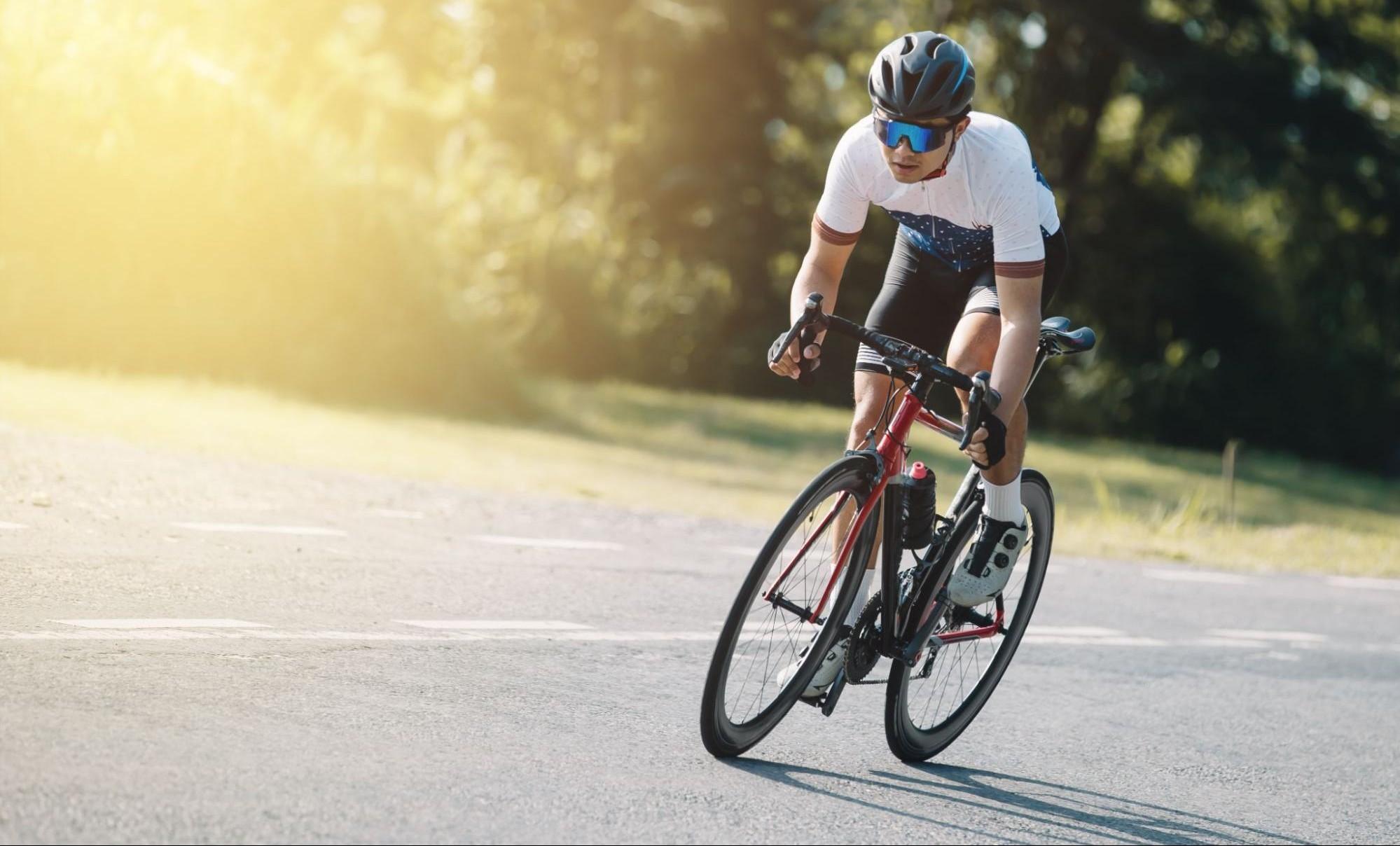 WHAT TO WEAR WHEN CYCLING IN SUMMER: THE COMPLETE HOT-WEATHER KIT GUIDE