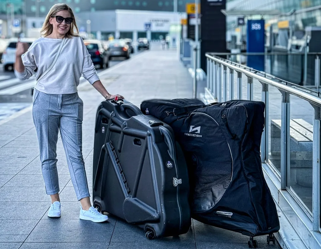 Renting vs. bringing your own bike on holiday: Quick pros & cons