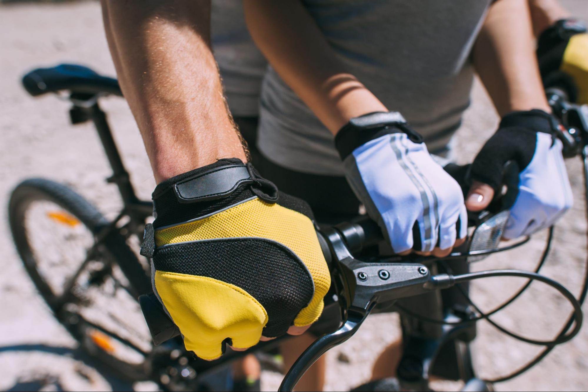 Do I need gloves for summer cycling?
